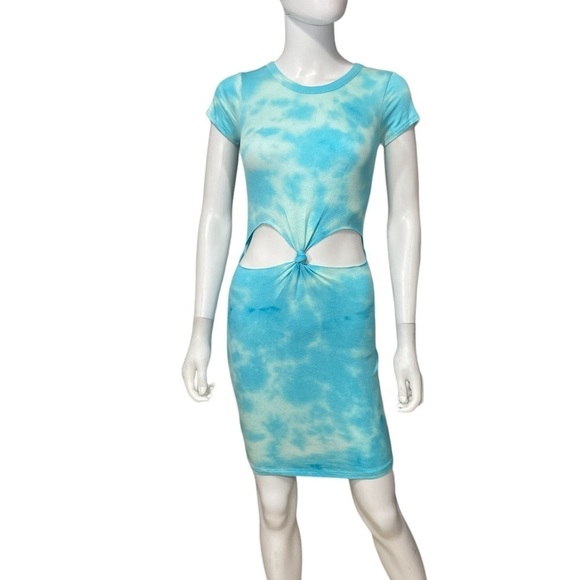 Tie Dye Cut Out Dress
New - Picture 2 of 6